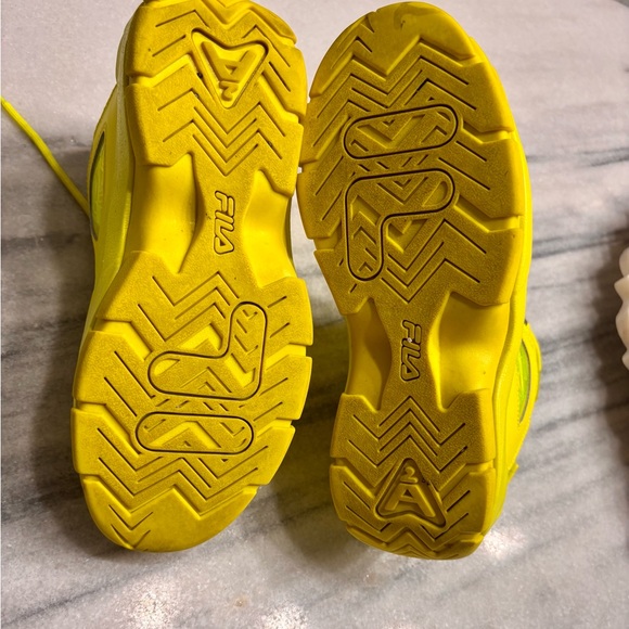 Fila Grant Hill 2 Women’s Basketball Shoe in Safety Yellow High-Top Sneakers - Picture 6 of 7